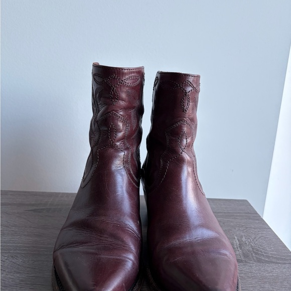 Frye Billy Short Embroidered Western Boots - Picture 3 of 7